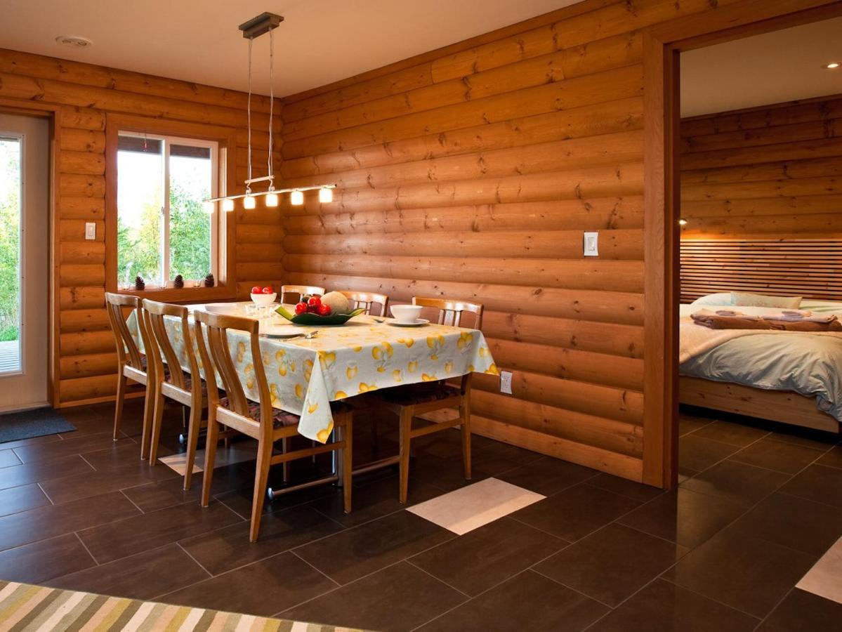 Myra Canyon Lodge Kelowna Ngoại thất bức ảnh