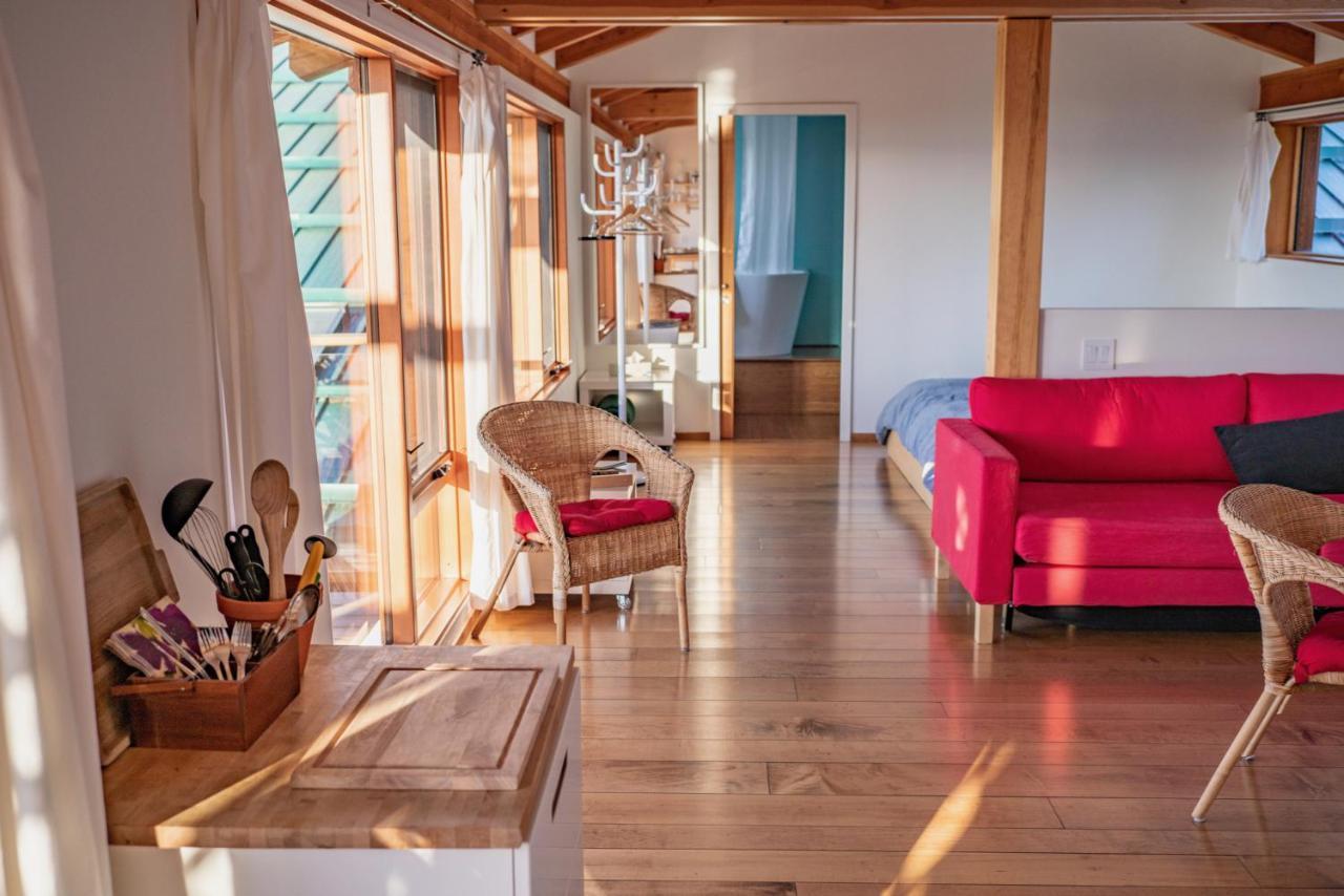 Myra Canyon Lodge Kelowna Phòng bức ảnh