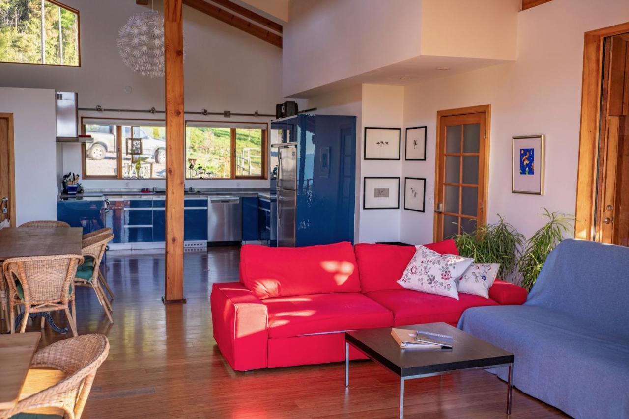 Myra Canyon Lodge Kelowna Phòng bức ảnh