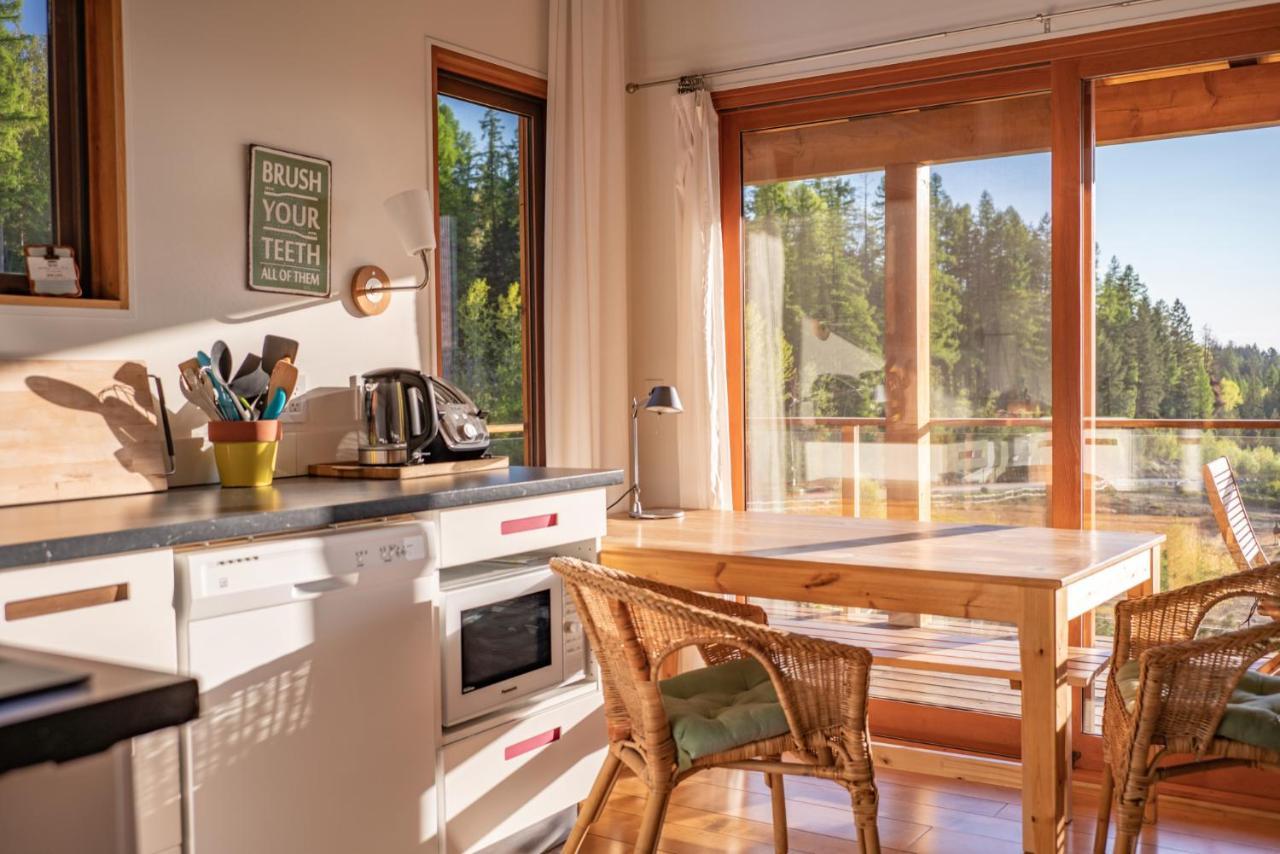 Myra Canyon Lodge Kelowna Ngoại thất bức ảnh