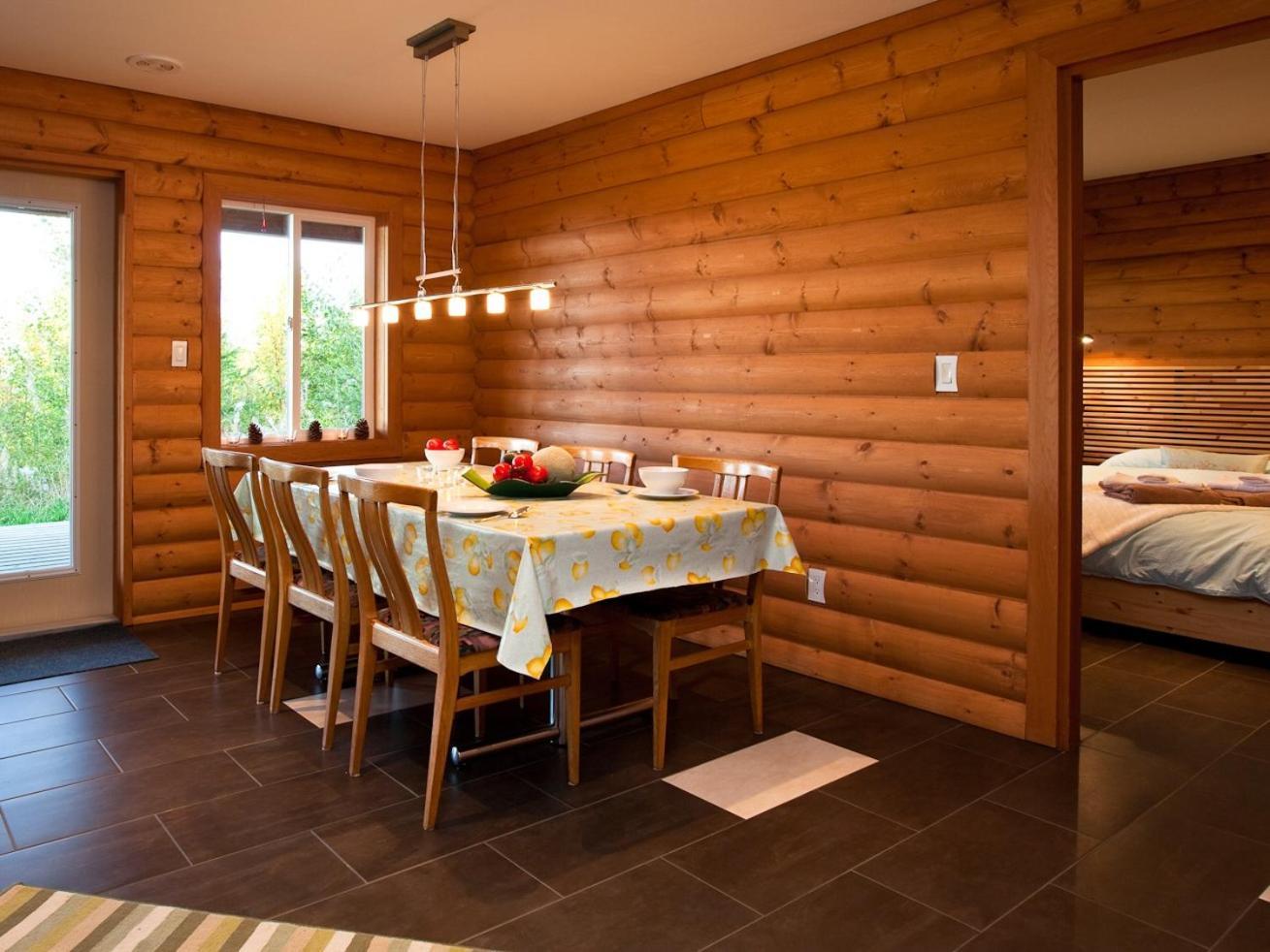 Myra Canyon Lodge Kelowna Phòng bức ảnh
